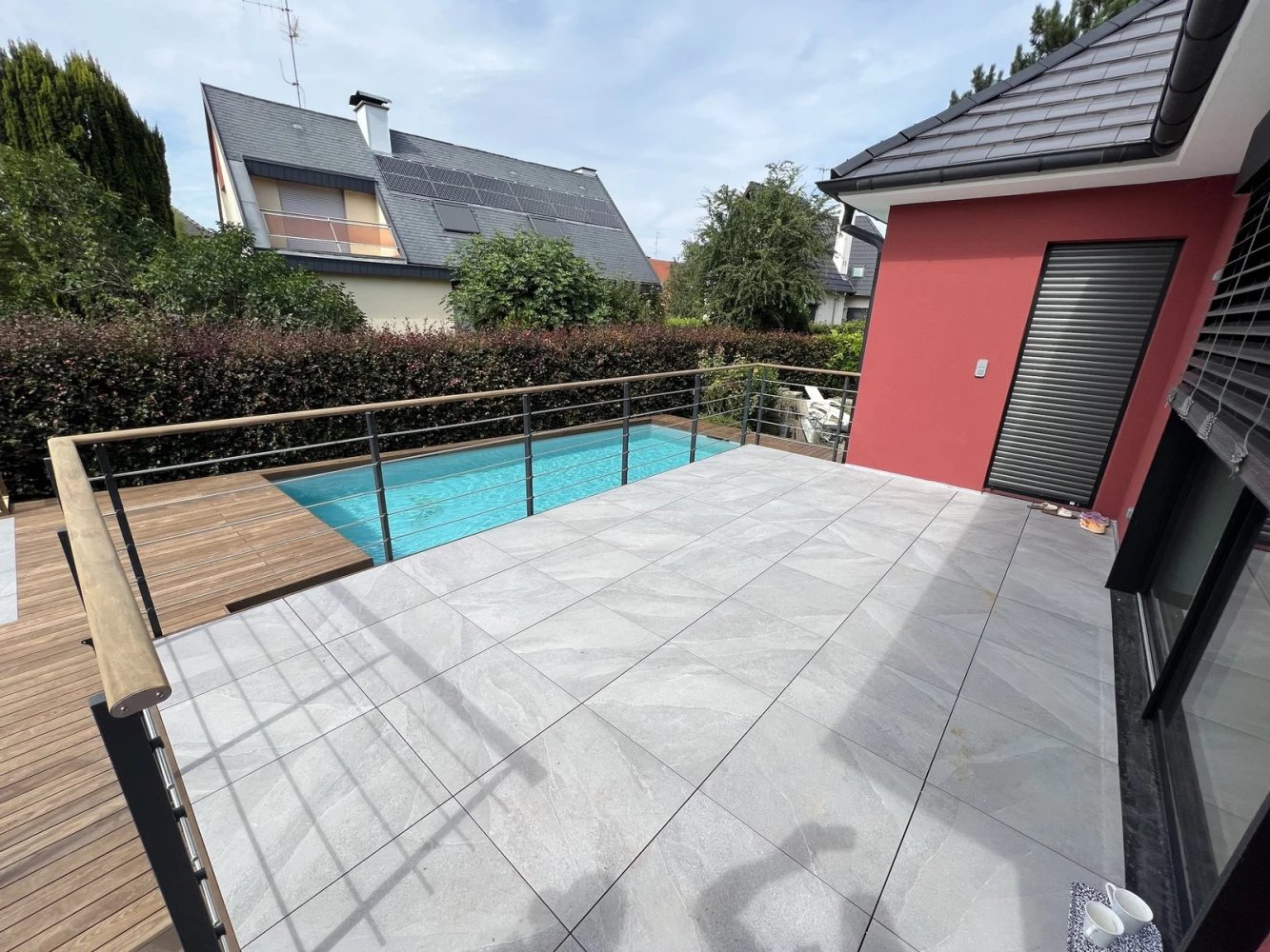 Terrasse sur pilotis en grès cérame à Strasbourg-Robertsau – BH Solutions